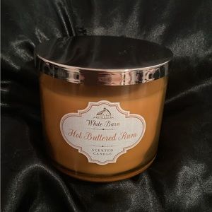 Bath and Body Works Hot Buttered Rum 3 wick candle.